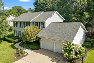42 White Oak Dr, Batesville, IN 47006 - Photo 2