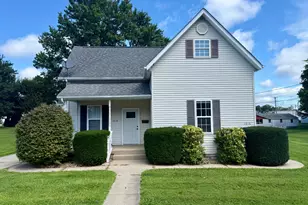 1016 Central Ave, Batesville, IN 47006 - Photo 2