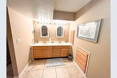 2437 N Grand Avenue N, Connersville, IN 47331 - Photo 28