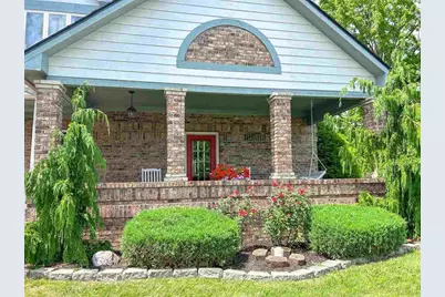 2437 N Grand Avenue N, Connersville, IN 47331 - Photo 2