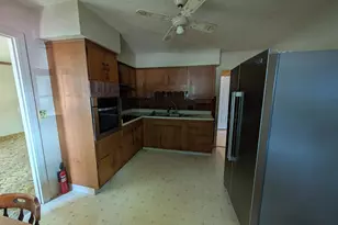 1924 Locust St, Madison, IN 47250 - Photo 6