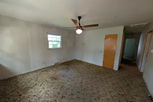 1924 Locust St, Madison, IN 47250 - Photo 4
