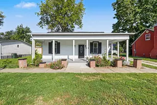 108 W Seminary St, Vevay, IN 47043 - Photo 1