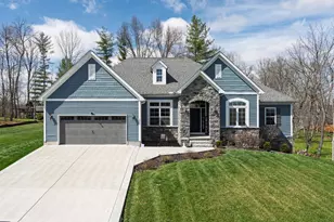 1401 Aqua Vista Dr, Lawrenceburg, IN 47025 - Photo 1