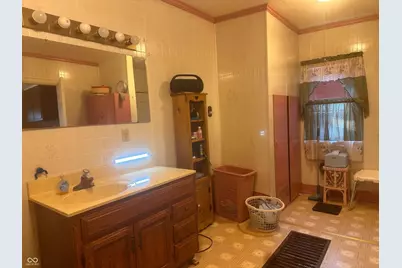 405 N Ireland Street, Greensburg, IN 47240 - Photo 12