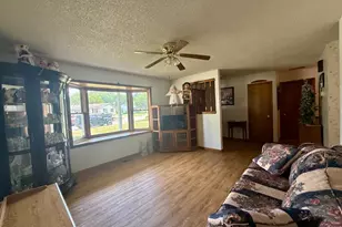 205 Whippoorwill Dr, Batesville, IN 47006 - Photo 4