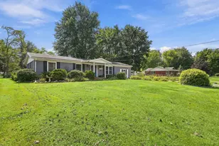807 Fern Dr, Versailles, IN 47042 - Photo 2