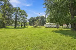 807 Fern Dr, Versailles, IN 47042 - Photo 38