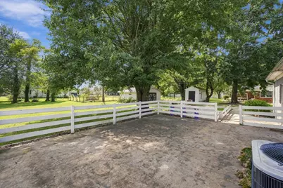 807 Fern Drive, Versailles, IN 47042 - Photo 32