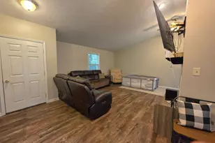 1281 NE Kiowa Cove, Greensburg, IN 47240 - Photo 2