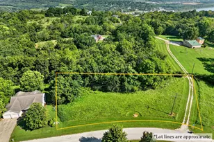 17 Tall Oak Dr, Aurora, IN 47001 - Photo 1