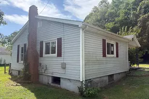 821 High St, Brookville, IN 47012 - Photo 4