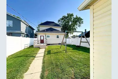 228 W 12th Street, Connersville, IN 47331 - Photo 18