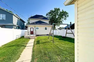 228 W 12th St, Connersville, IN 47331 - Photo 18