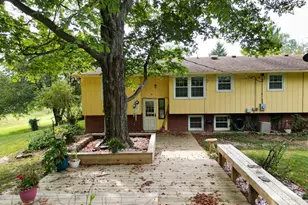 905 E Beech St, Osgood, IN 47037 - Photo 10