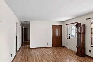 410 Mouser St, Madison, IN 47250 - Photo 6