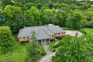20902 Ridgecliff Ct, Lawrenceburg, IN 47025 - Photo 1
