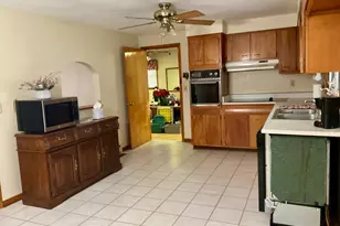 811 S Main St, Versailles, IN 47042 - Photo 8