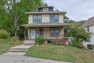 322 Washington St, Aurora, IN 47001 - Photo 1