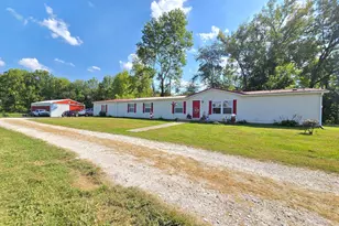 9099 Pipe Creek Rd, Metamora, IN 47030 - Photo 8