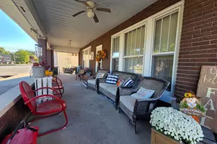 122 S Walnut St, Rising Sun, IN 47040 - Photo 2