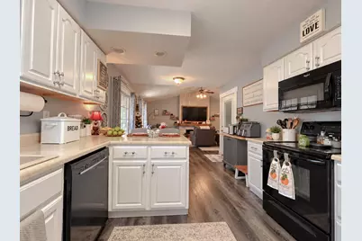 3640 W Starlight Drive, Connersville, IN 47331 - Photo 6