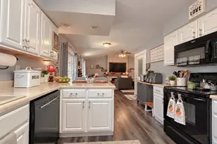 3640 W Starlight Dr, Connersville, IN 47331 - Photo 6