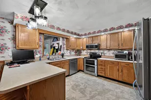 6931 E County Rd 300 S, Dillsboro, IN 47018 - Photo 12