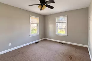 1640 Washington Ave, Madison, IN 47250 - Photo 8