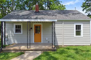 1640 Washington Ave, Madison, IN 47250 - Photo 2