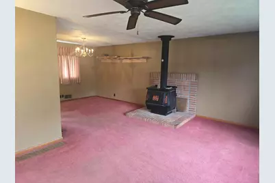 1523 W Memorial Drive, Connersville, IN 47331 - Photo 2