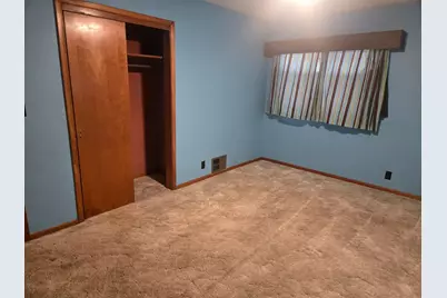 1523 W Memorial Drive, Connersville, IN 47331 - Photo 10
