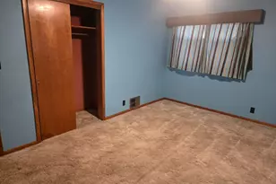 1523 W Memorial Dr, Connersville, IN 47331 - Photo 10
