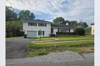 1523 W Memorial Drive, Connersville, IN 47331 - Photo 1