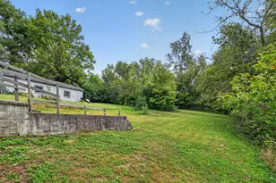 309 Indiana Ave, Aurora, IN 47001 - Photo 14