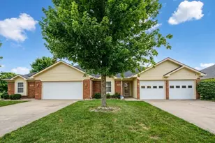 1622 Senior Ct, Shelbyville, IN 46176 - Photo 2