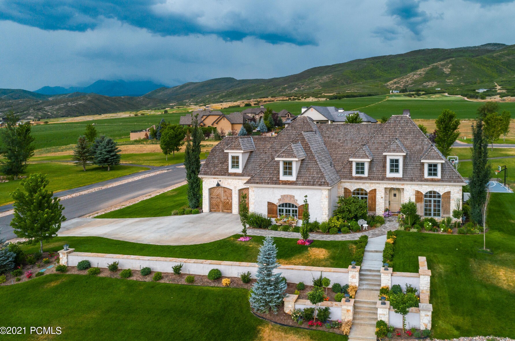 1010 Cascade Falls Cir, Midway, UT 84049