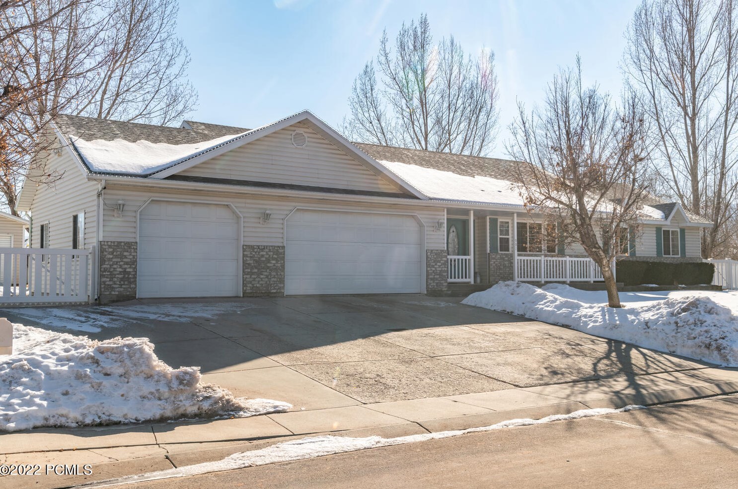 991 Country Meadow Estates Dr, Heber, UT 84032-3750