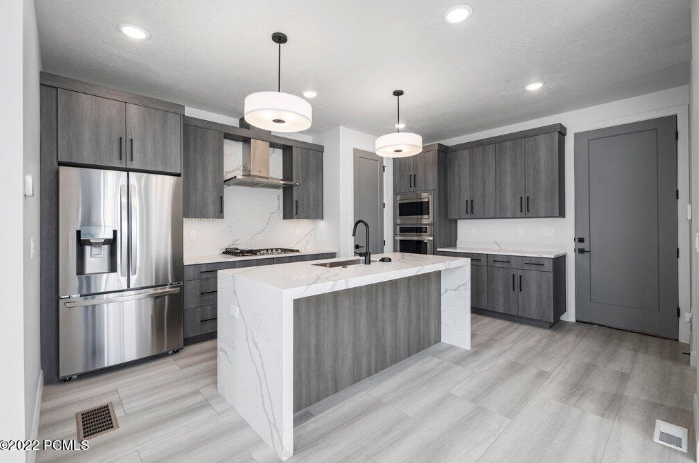 6521 Silver Creek Dr, Park City, UT 84098