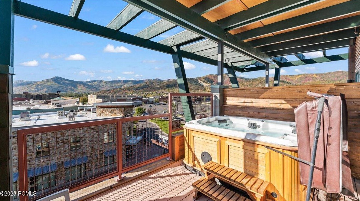 1476 Newpark Blvd #306, Park City, UT 84098