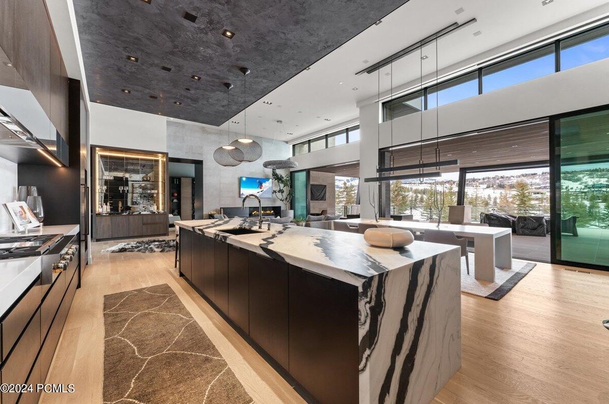 7235 Foxglove Ct, Park City, UT 84098-5571
