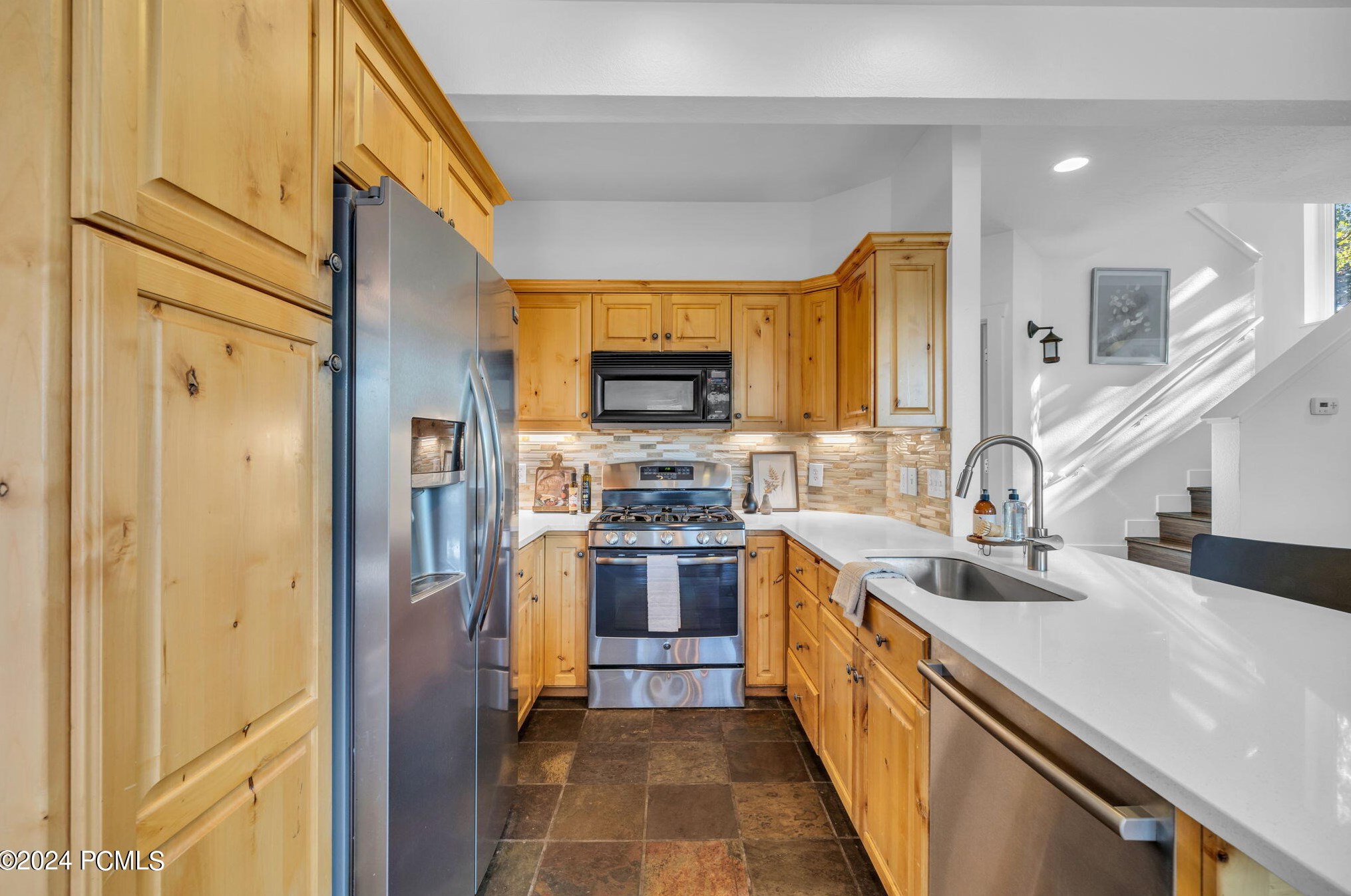 1025 Old Stone House Way, Park City UT 84098-5413 exterior