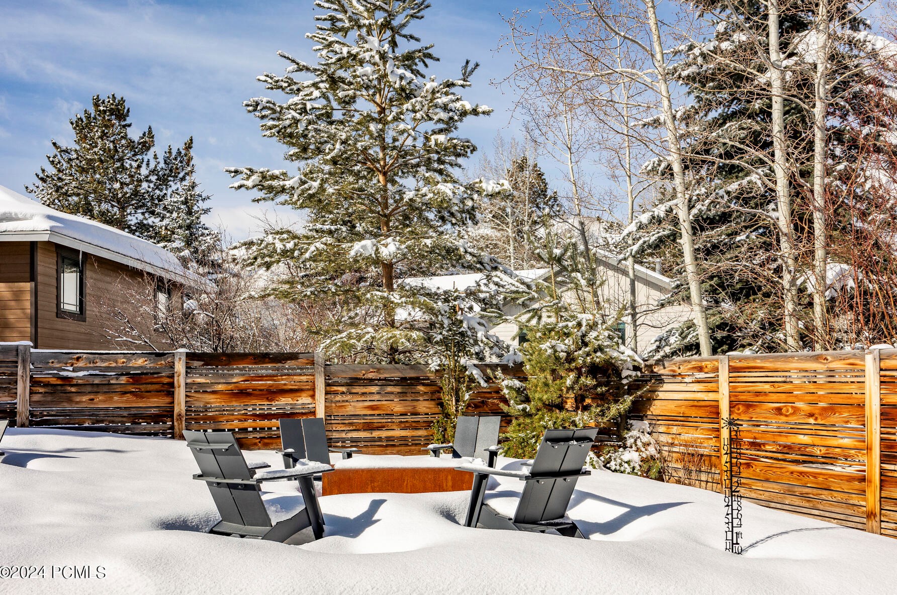 2547 Holiday Rnch Loop Rd, Park City UT 84060-6836 exterior