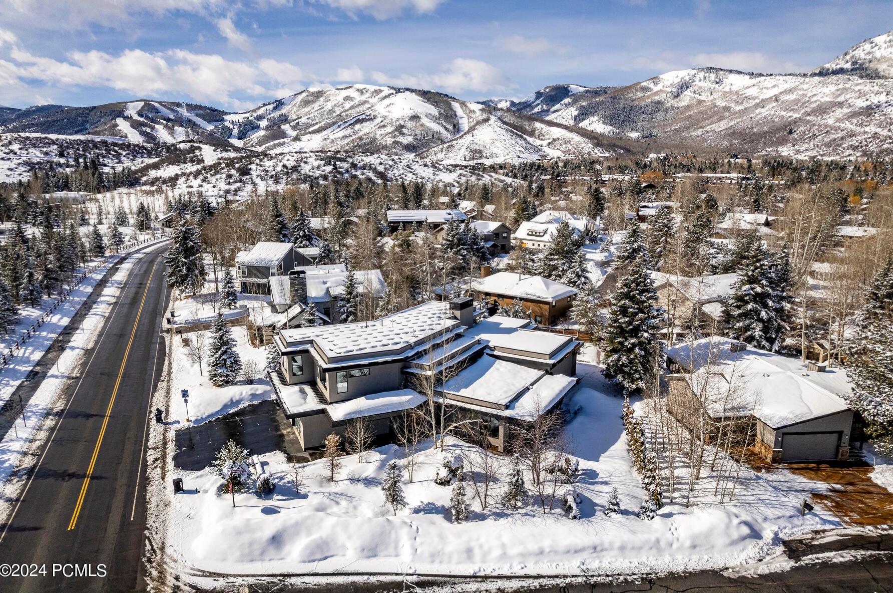 2547 Holiday Rnch Loop Rd, Park City UT 84060-6836 exterior