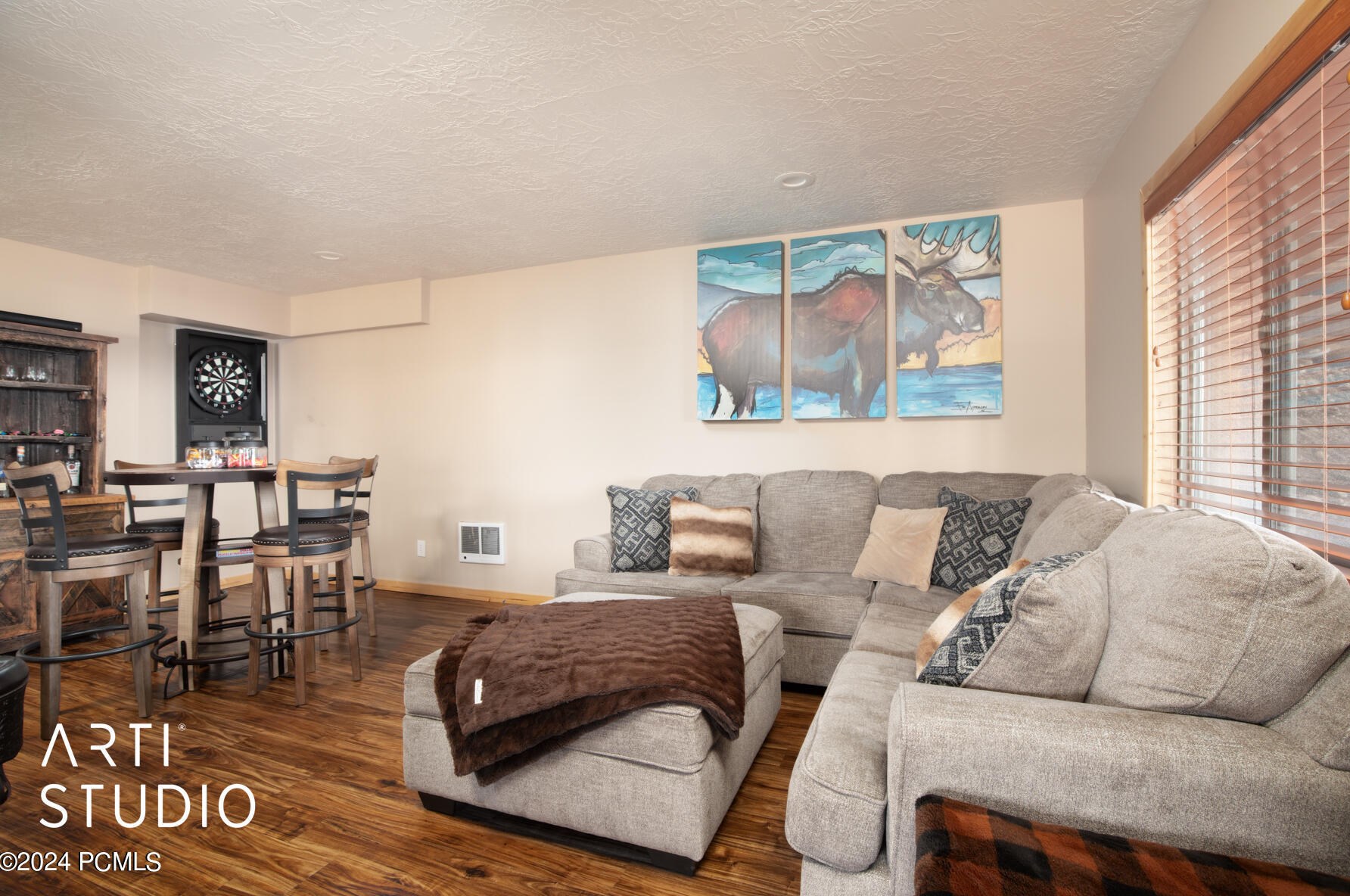 1414 Elk Rd, Hoytsville UT 84017-9345 exterior