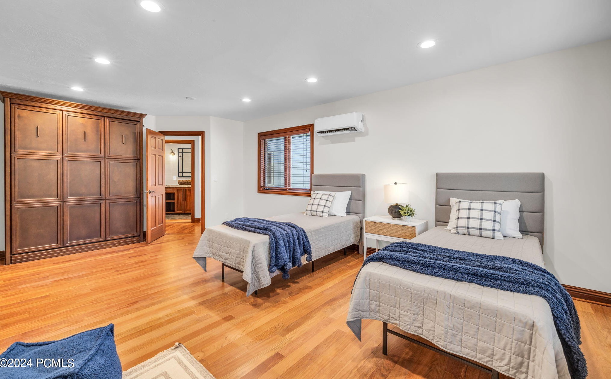 7730 Pinebrook Rd, Park City UT 84098-5384 exterior