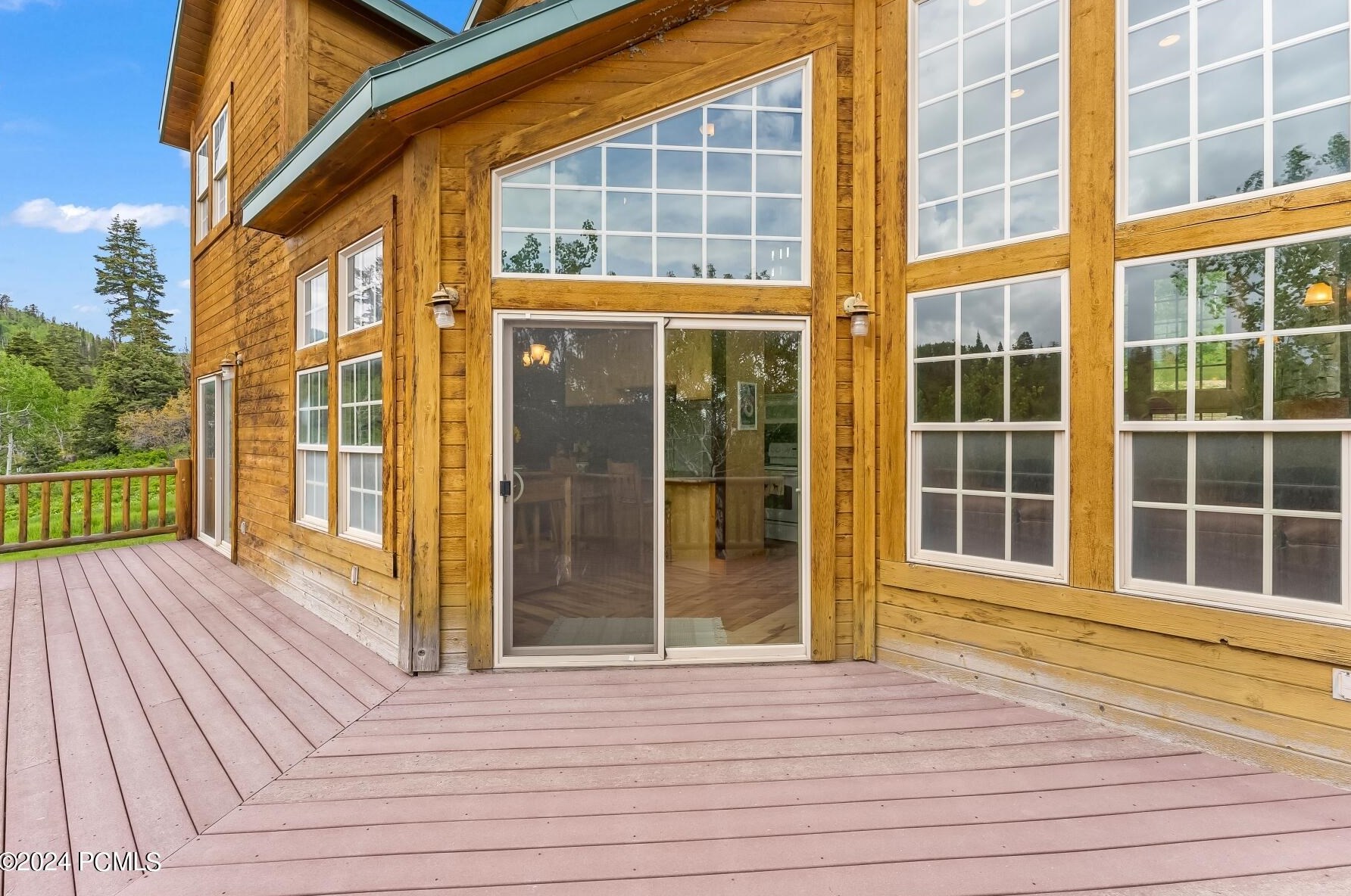 1321 Elk Rd, Hoytsville UT 84017-9345 exterior