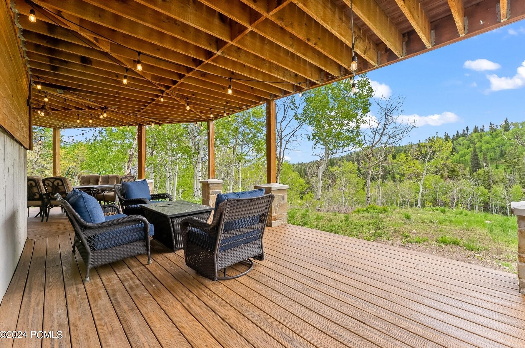 1321 Elk Rd, Hoytsville UT 84017-9345 exterior