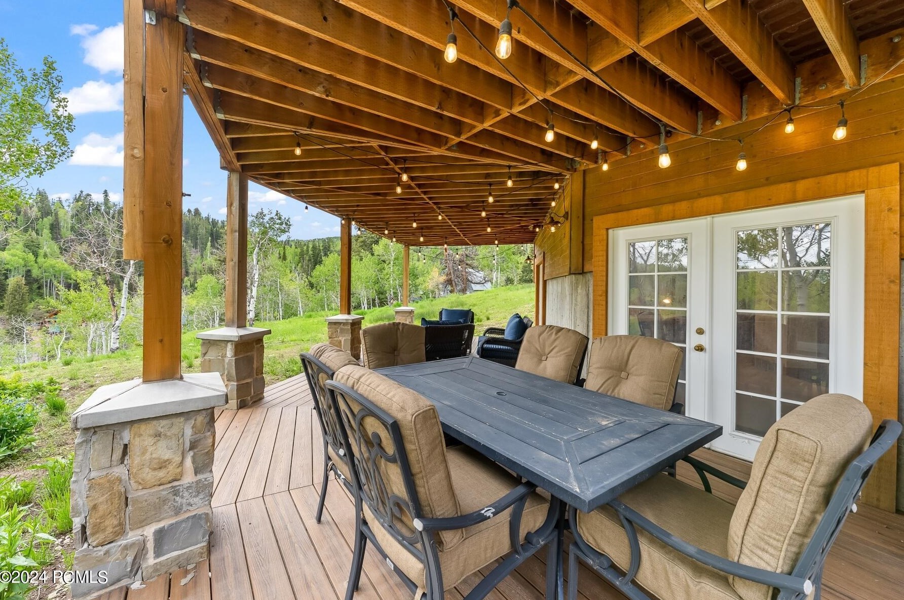 1321 Elk Rd, Hoytsville UT 84017-9345 exterior