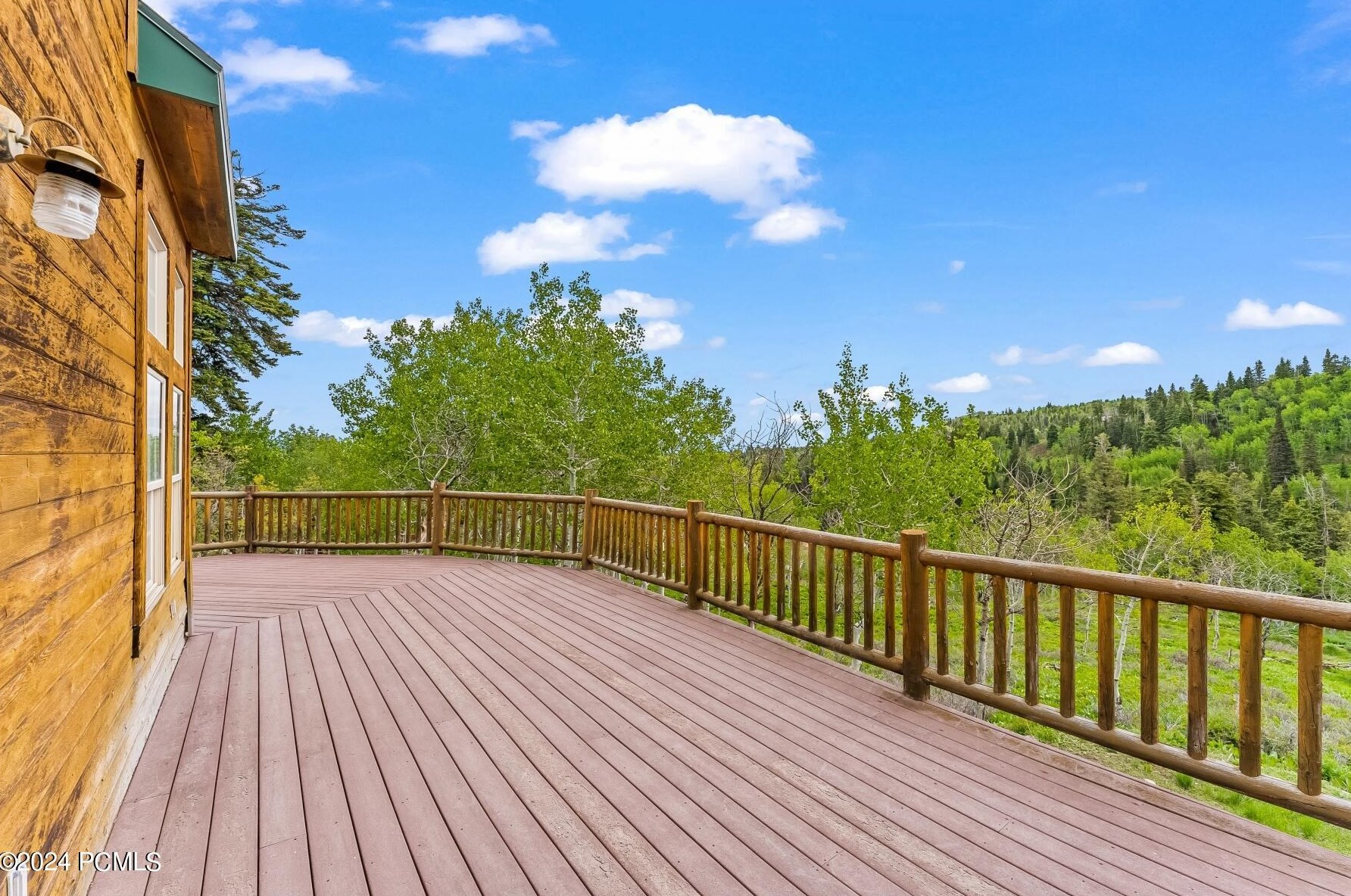 1321 Elk Rd, Hoytsville UT 84017-9345 exterior